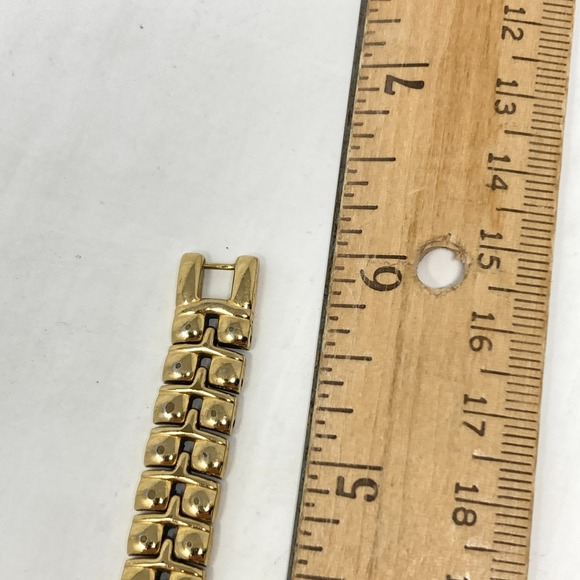 Vintage Bulova Tank Watch Women 14mm Gold Tone 97P77 New Battery TINY 5.5" 1996 - Picture 16 of 16